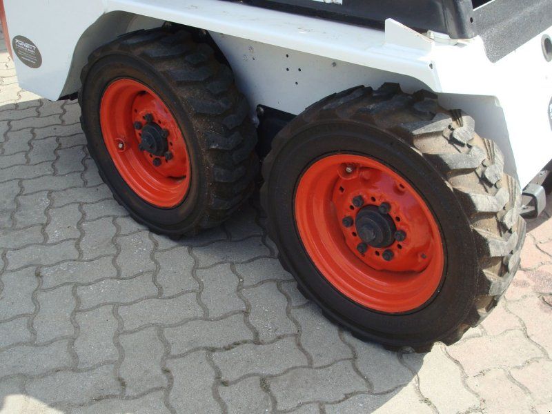 Bobcat S 100