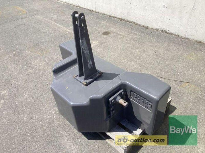Fendt Z- GEWICHT 1800 KG #A007