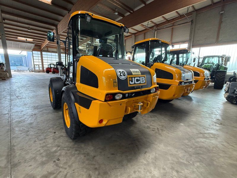 JCB 409 Agri