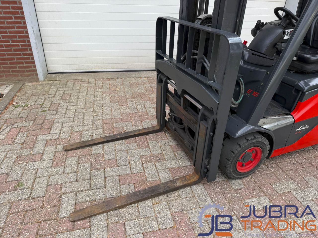 Linde E16-02 Electric Forklift | 2017 | 4065H | 1.6T | 4.6M