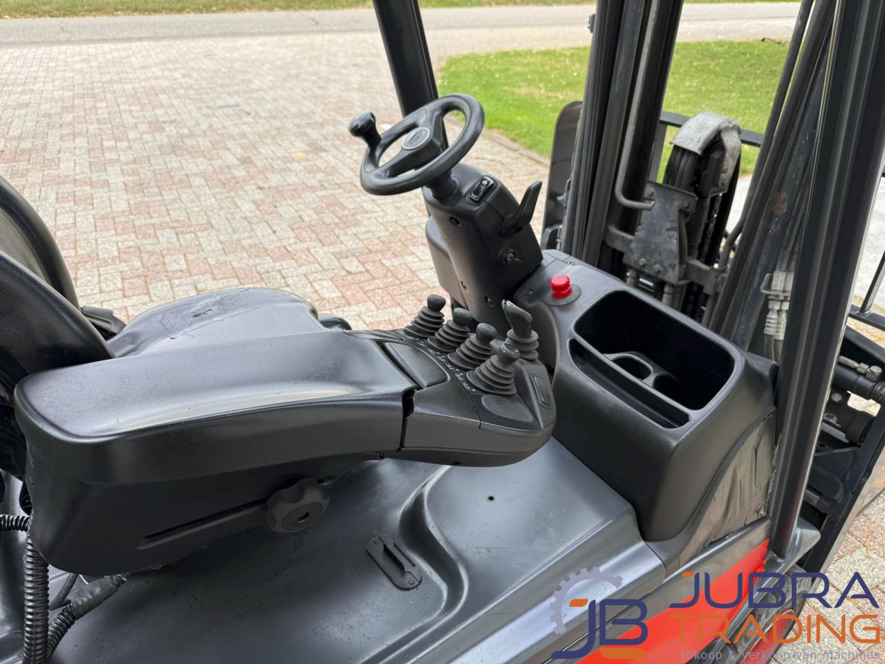 Linde E16-02 Electric Forklift | 2017 | 4065H | 1.6T | 4.6M