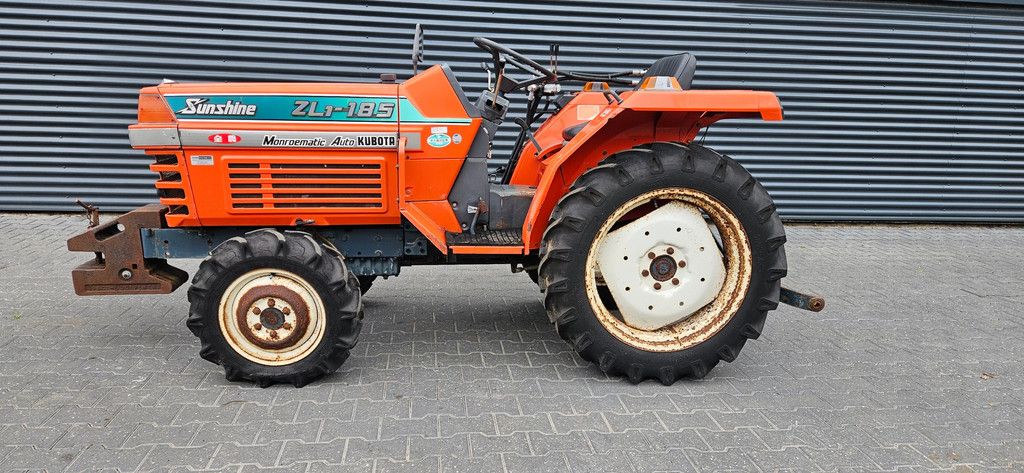 Kubota ZL1 185