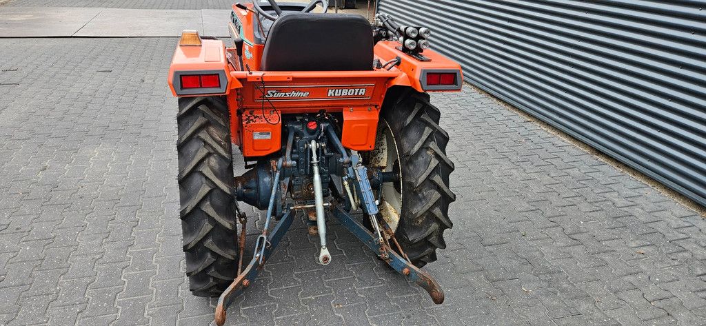 Kubota ZL1 185