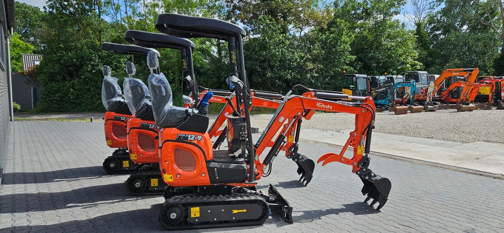Rhinoceros XN12-9 powered by KUBOTA