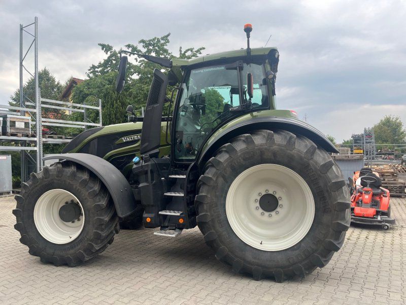 Valtra Q 305