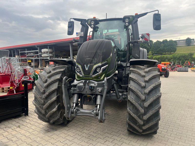 Valtra Q 305