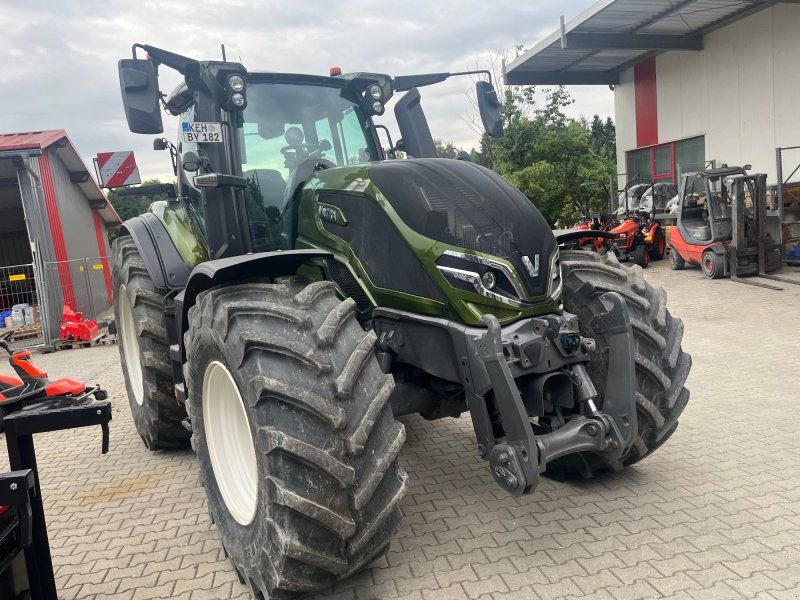 Valtra Q 305