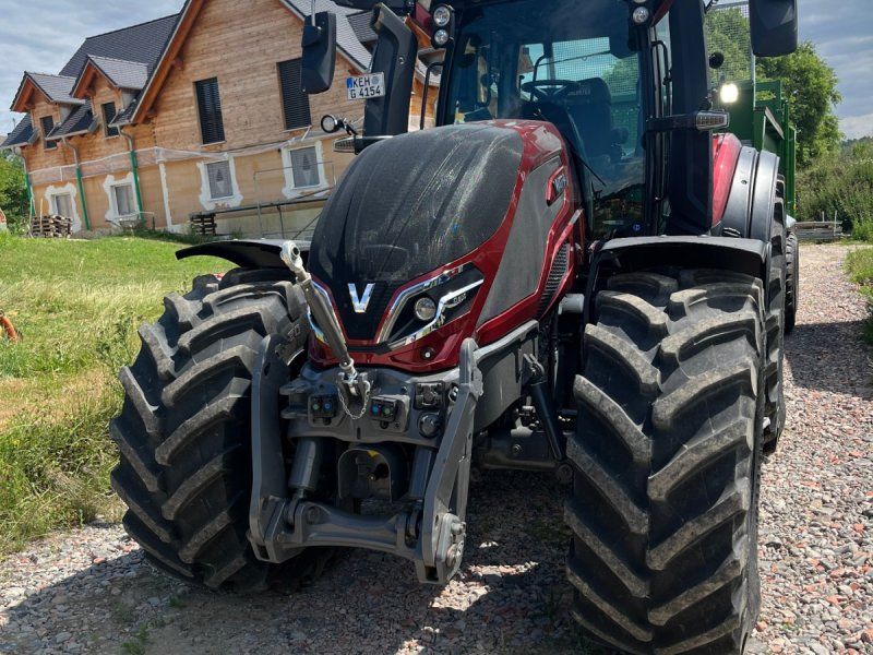 Valtra Q 305