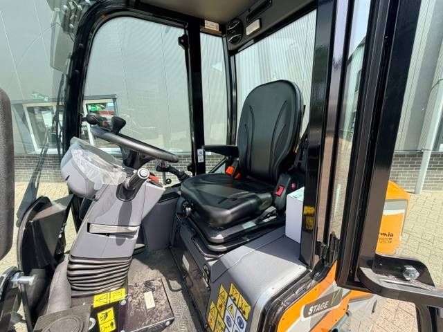 GiANT G2700 HD+ Xtra, cabine, nieuw!