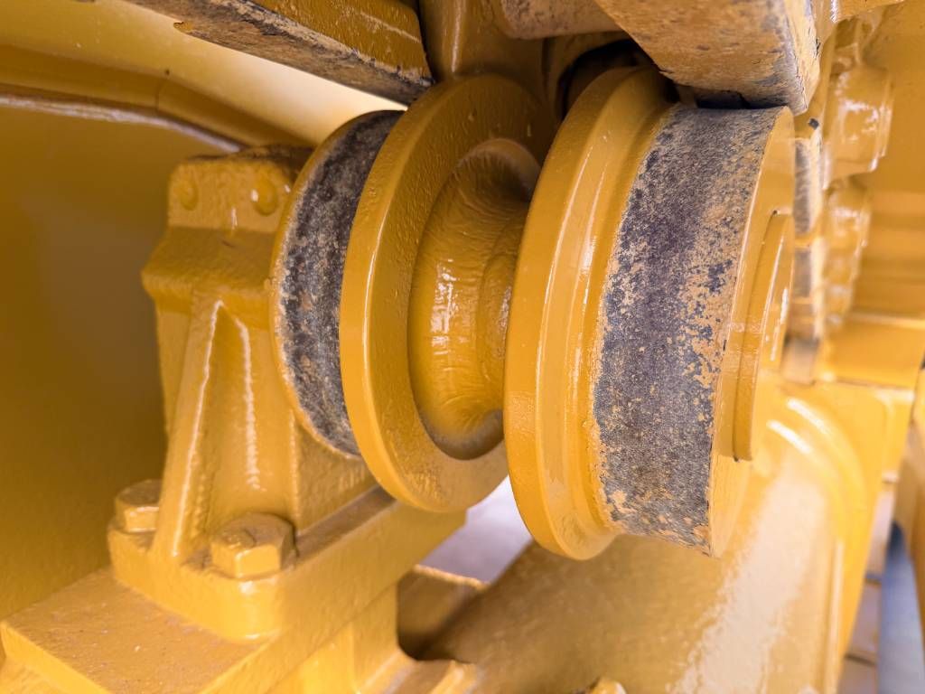 CAT D6T XL