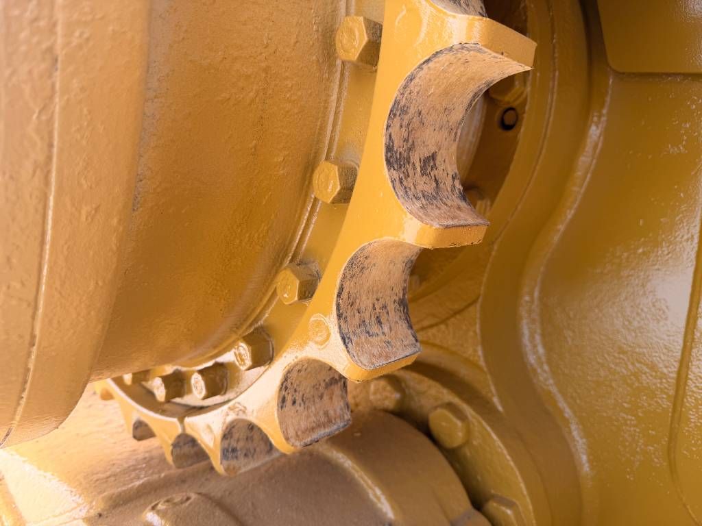 CAT D6T XL