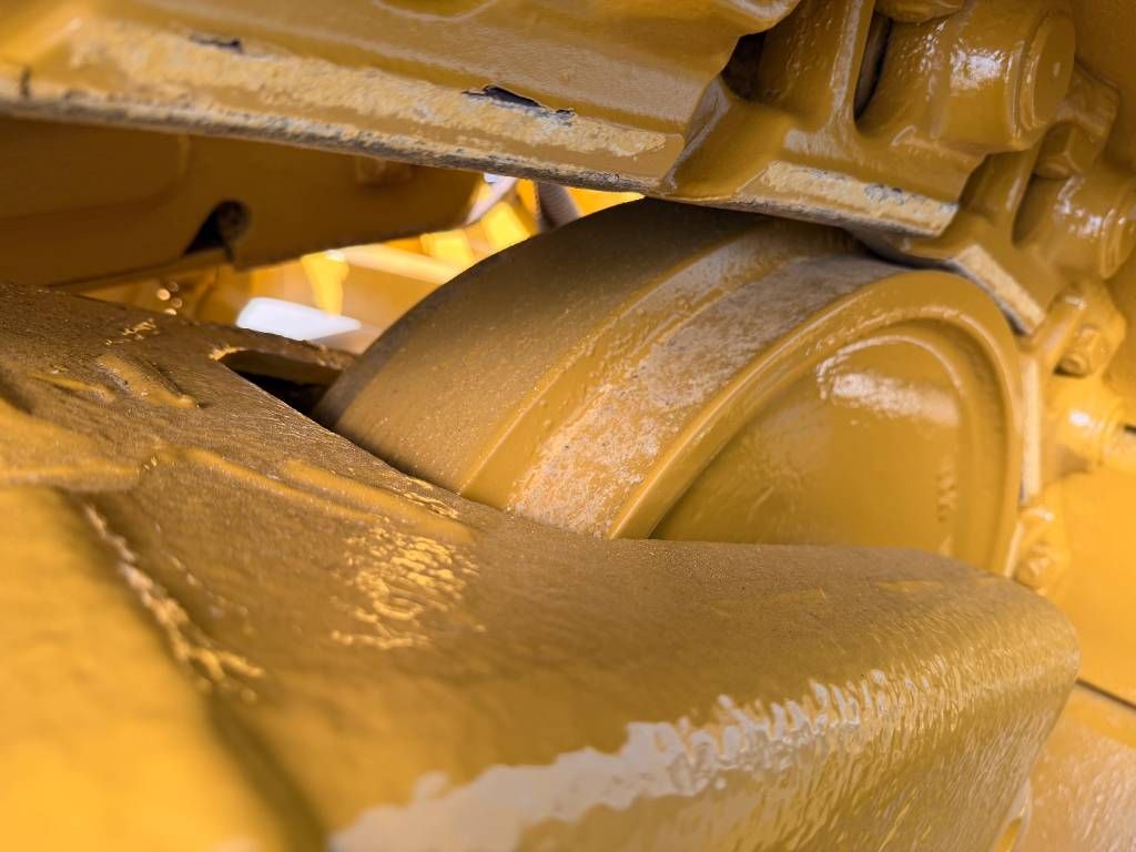 CAT D6T XL