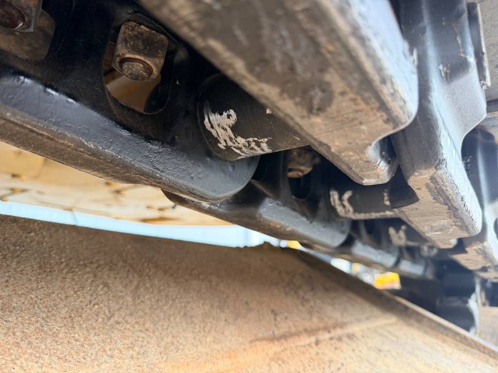 CAT 336F L - NEW CHAINS AND TRACKS