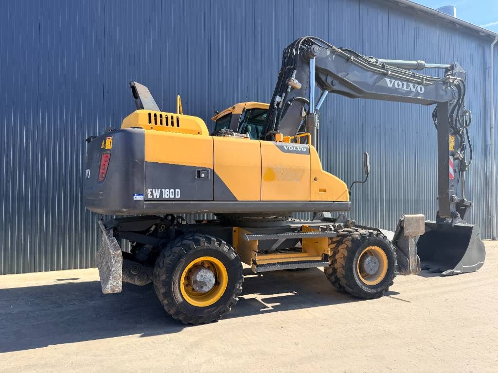 Volvo EW180D