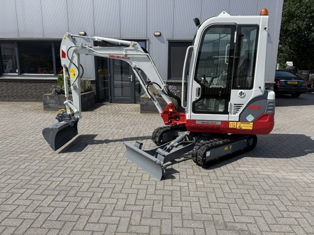 Takeuchi TB219 bj21 2T Minigraver Minikraan CAT KUBOTA ZGST