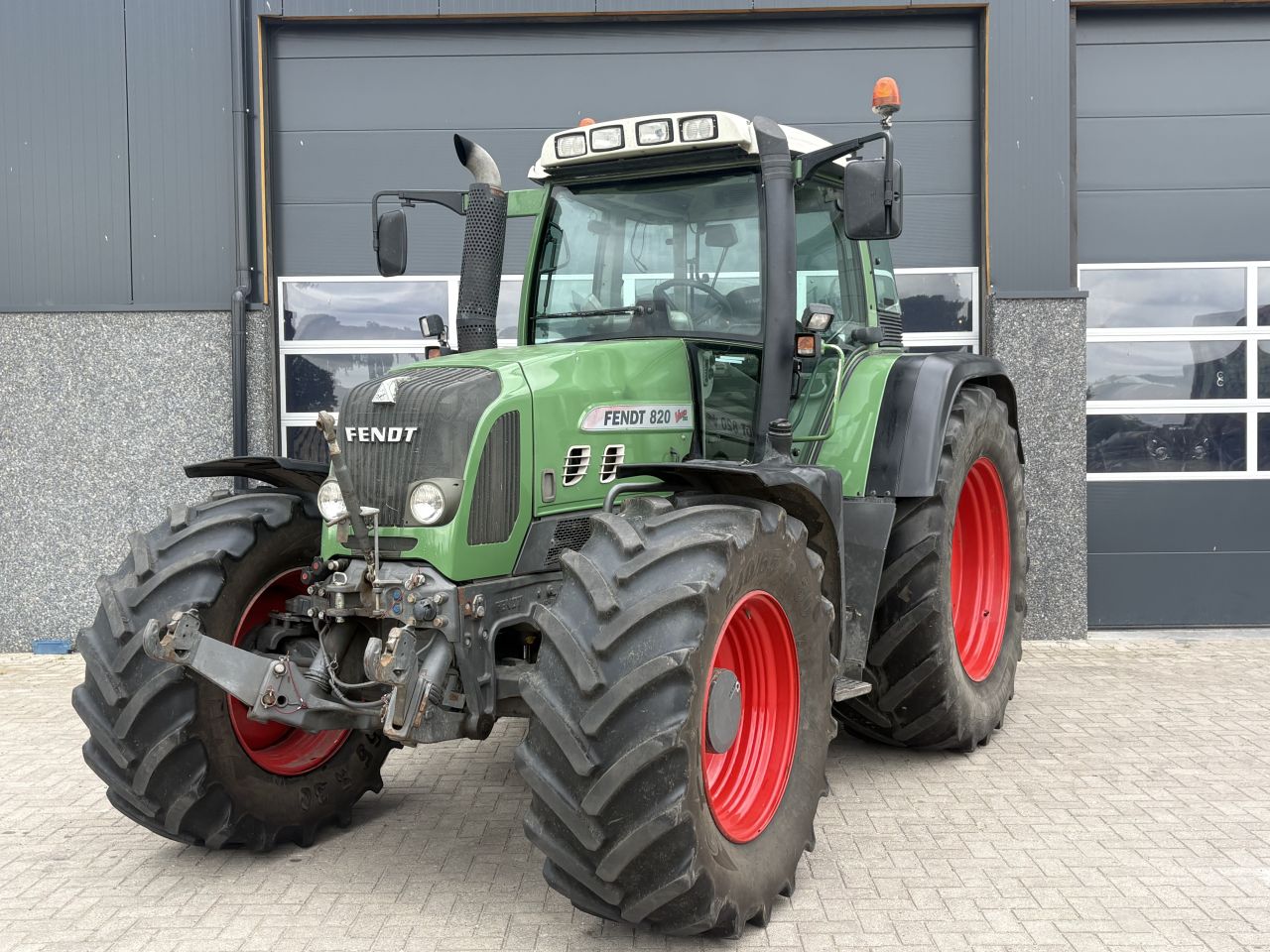Fendt 820 Vario tms