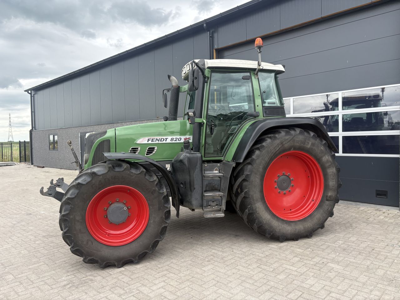 Fendt 820 Vario tms