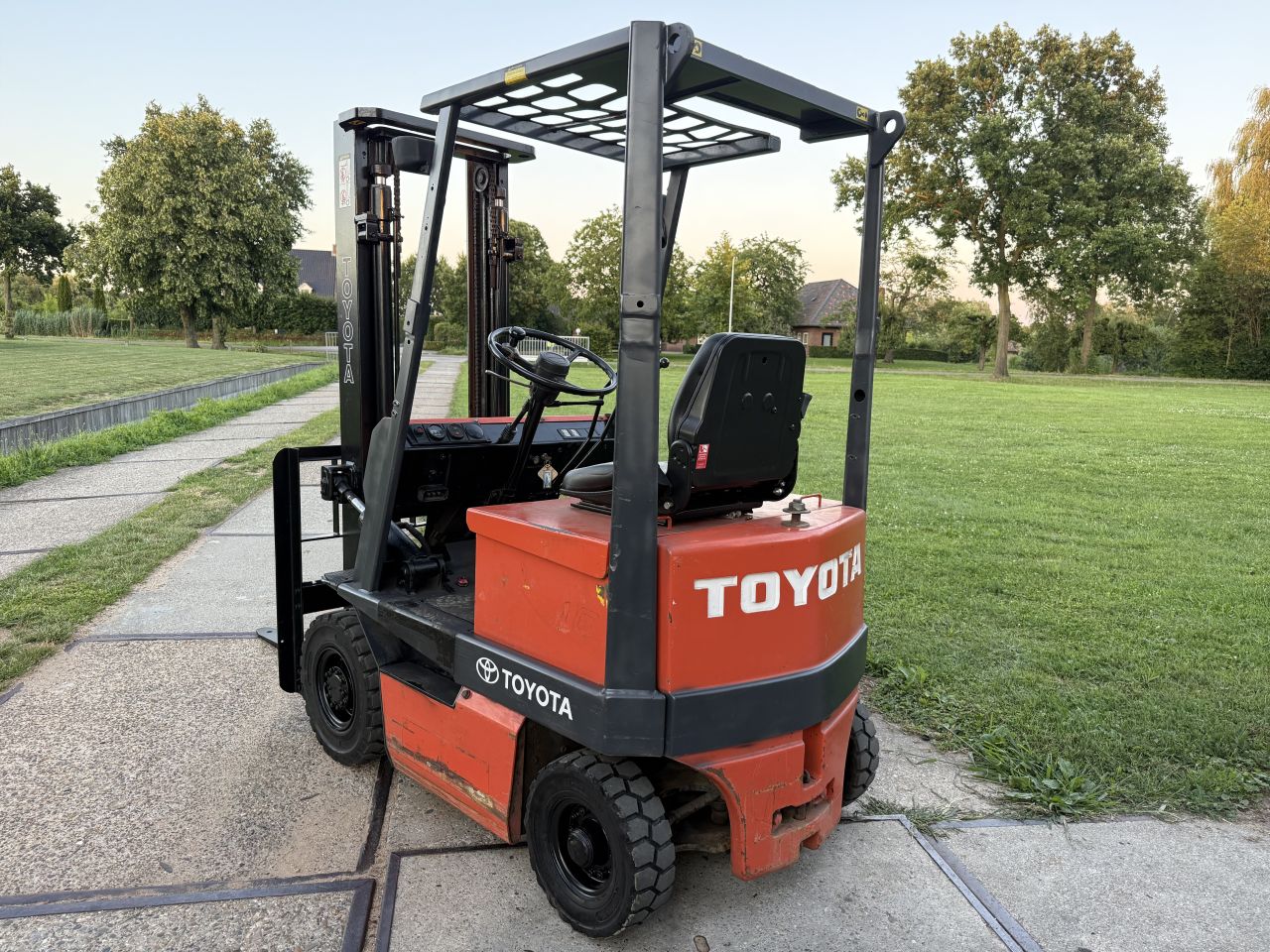 Toyota 1000KG elektrische heftruck - nieuw accupakket !