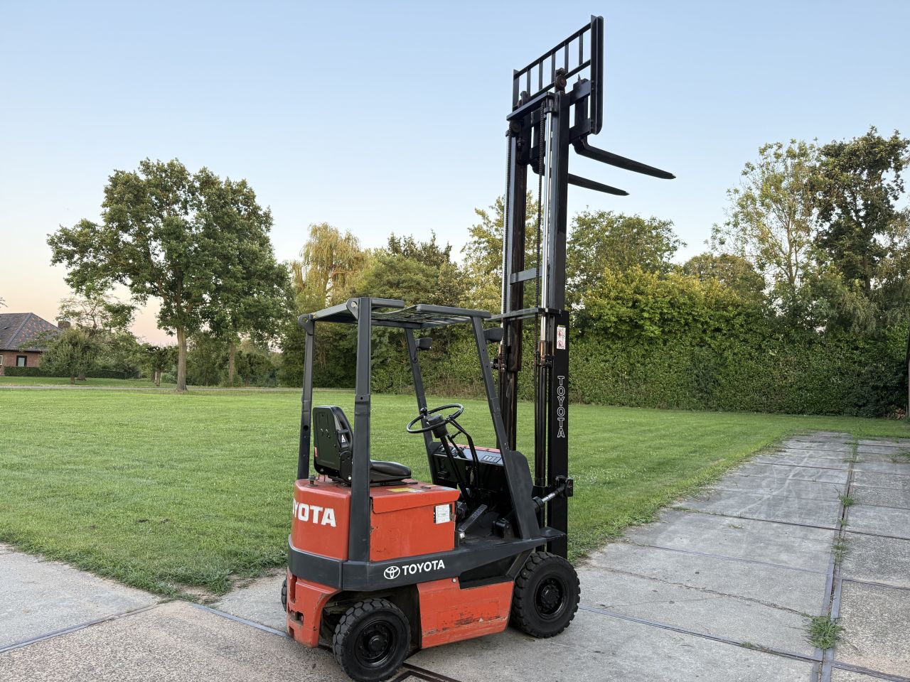Toyota 1000KG elektrische heftruck - nieuw accupakket !