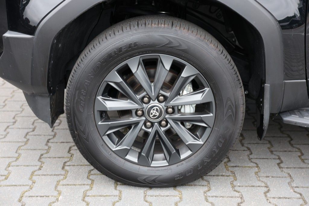 Toyota Landcruiser 250 2.8 D-4D 5DRS PROFESSIONAL A/T VAN