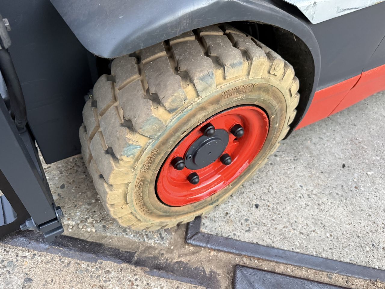 Linde 1600KG elektrische heftruck - 4 ventielen - gekeurd