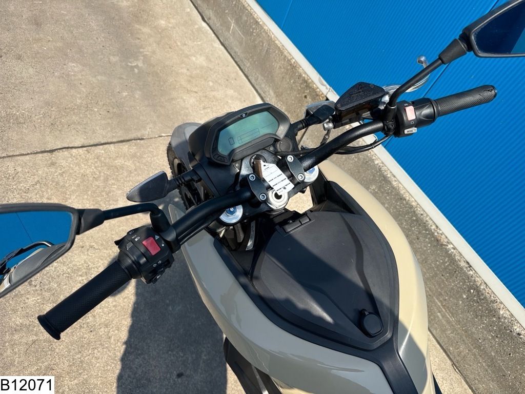 Zero Motorcycles Zero DS ZF14.4 Battery, 11kW, 352kg