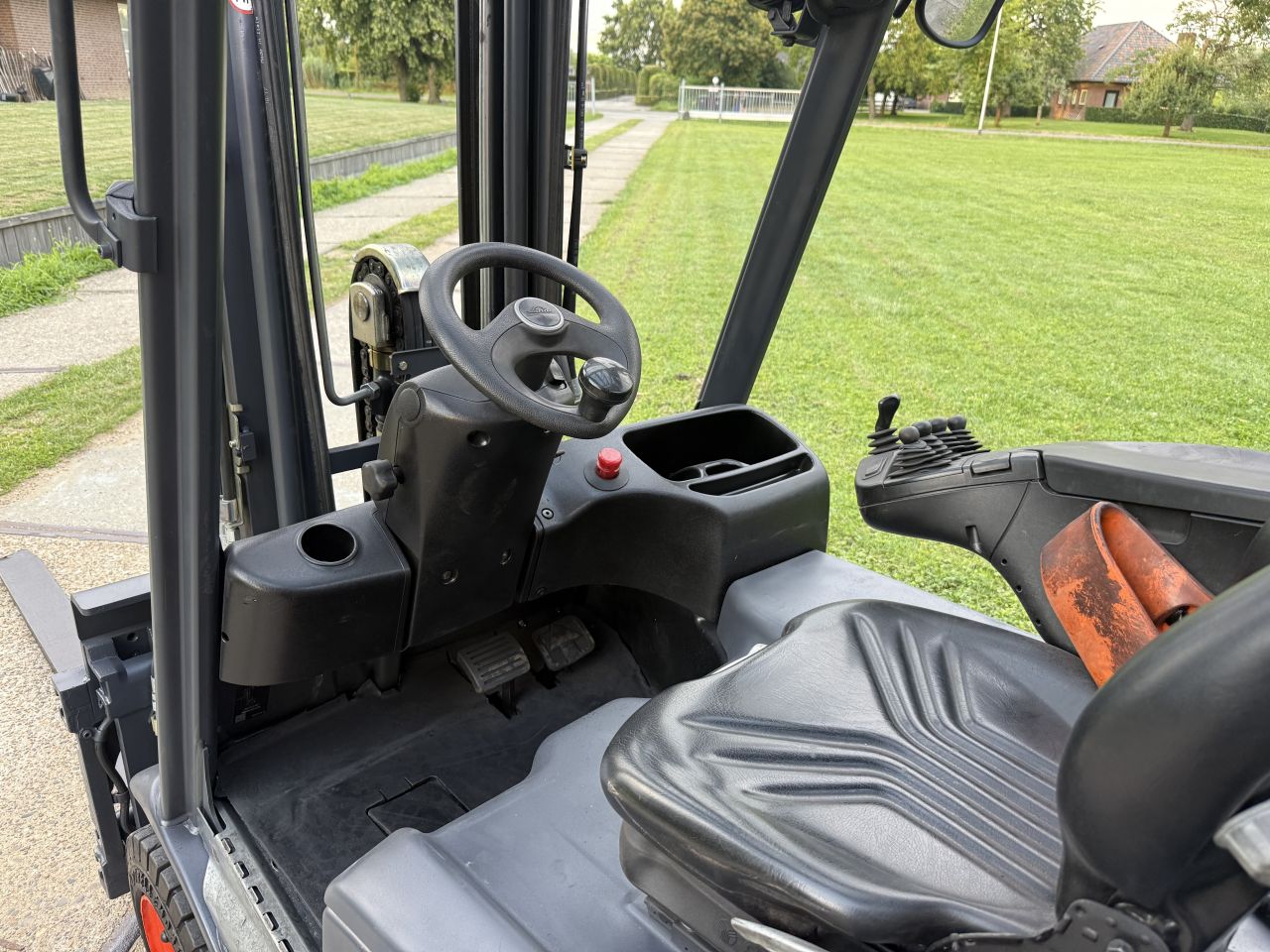 Linde 1600KG 2018 triplex freelift Sideshift vorkversteller