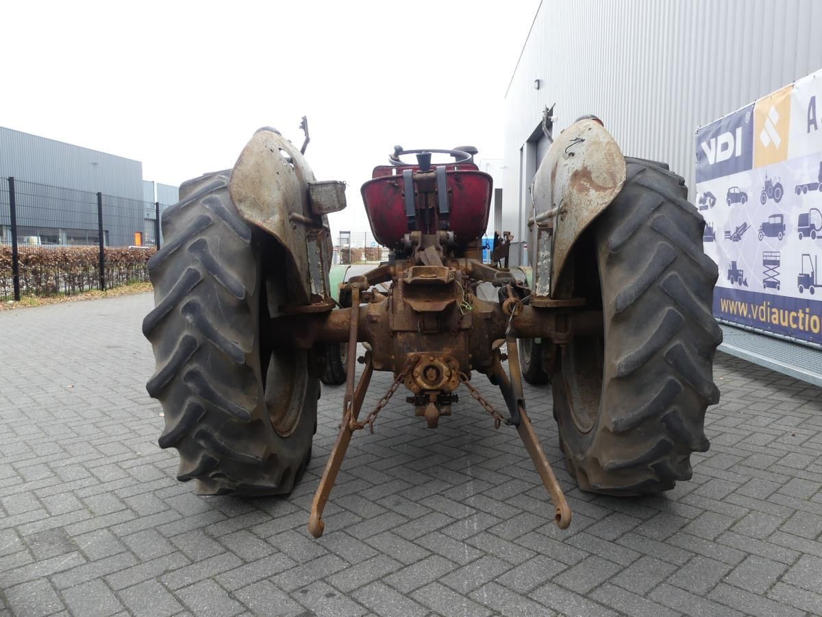 Massey Ferguson FE35