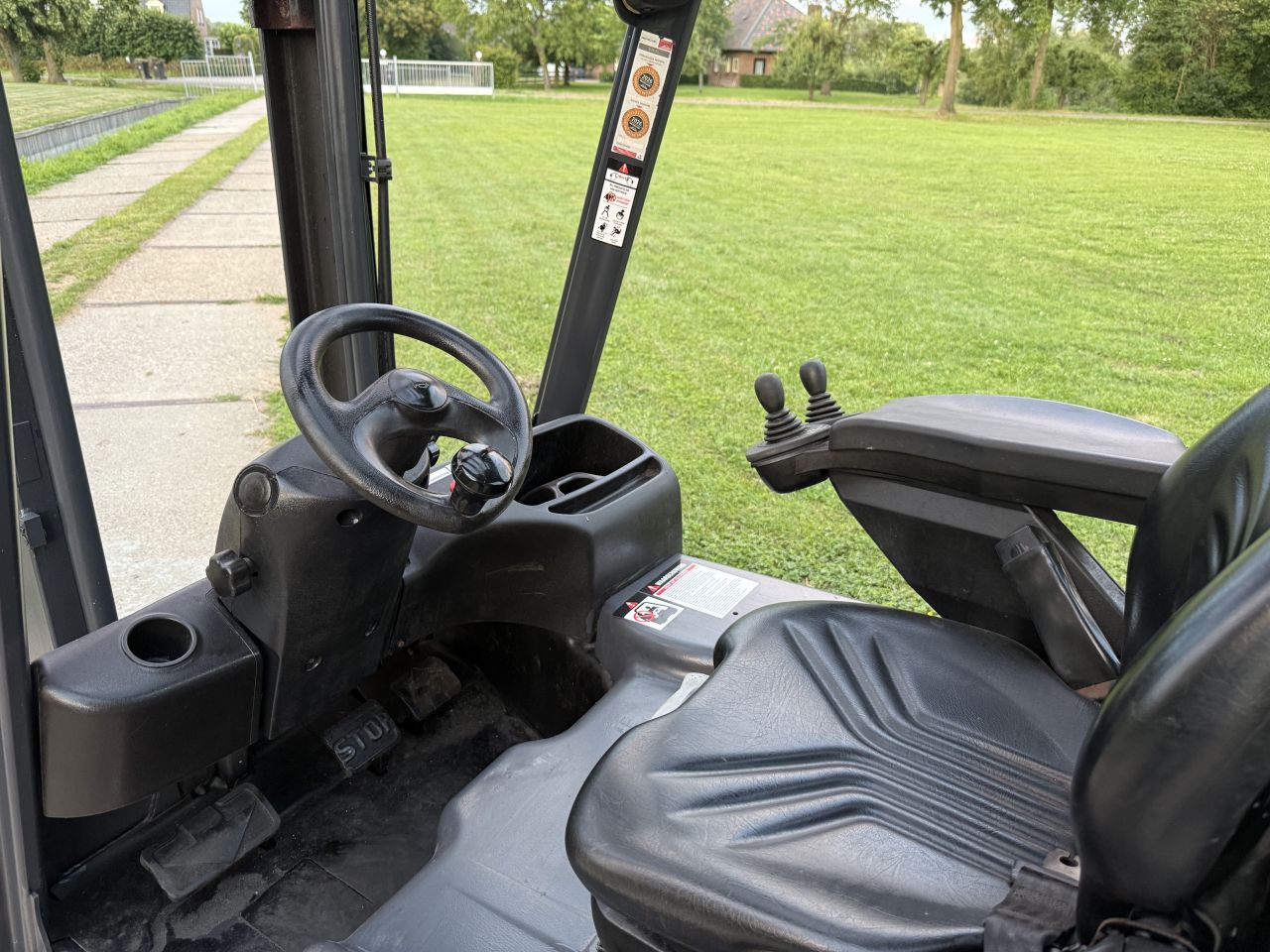 Linde E16 heftruck triplex freelift Sideshift non marking