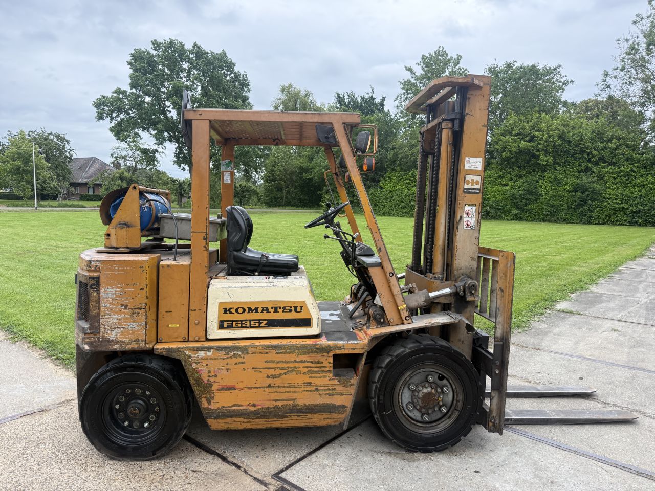 Komatsu 3.5 tonner lpg heftruck - nieuwe keuring