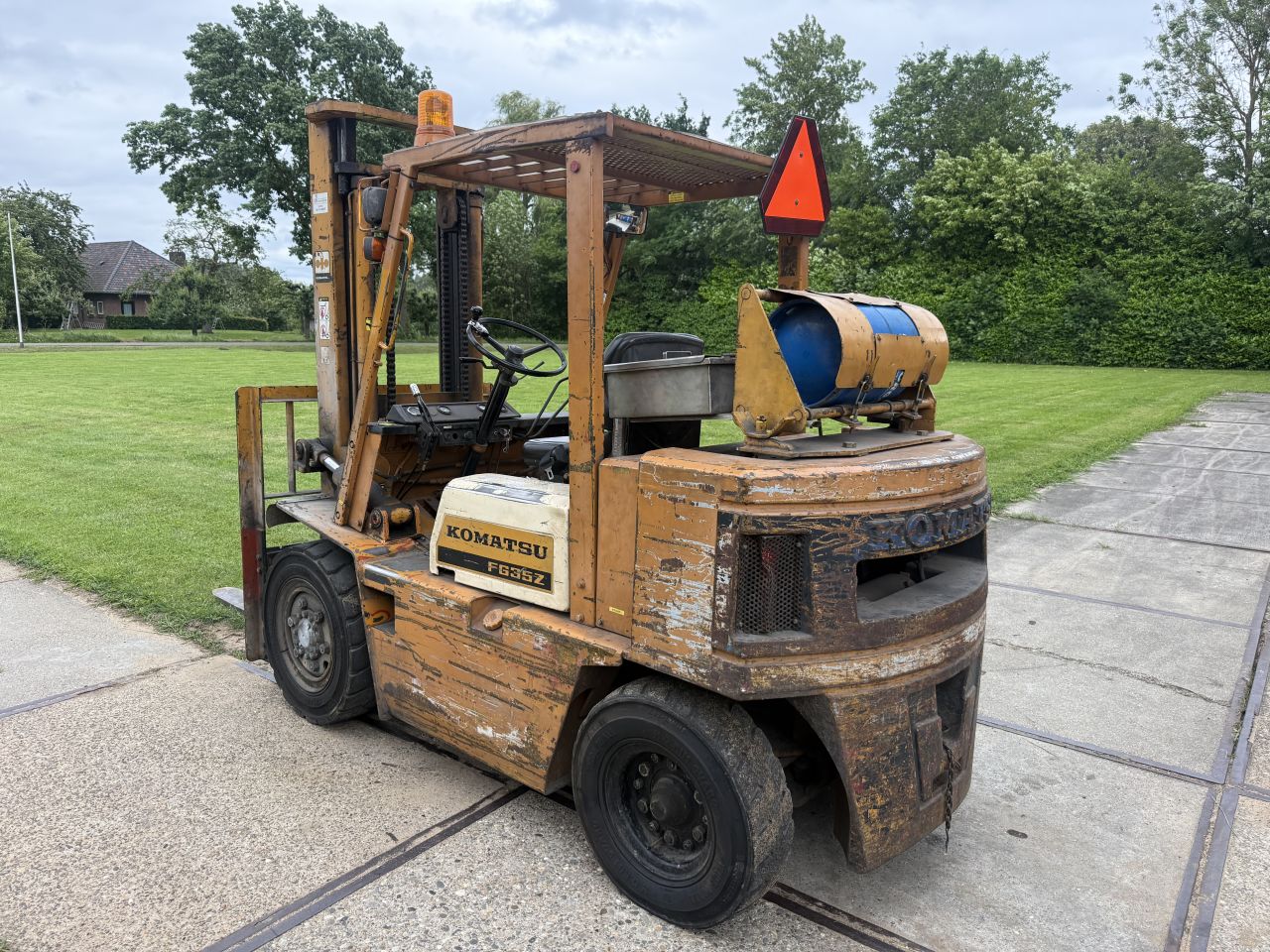 Komatsu 3.5 tonner lpg heftruck - nieuwe keuring