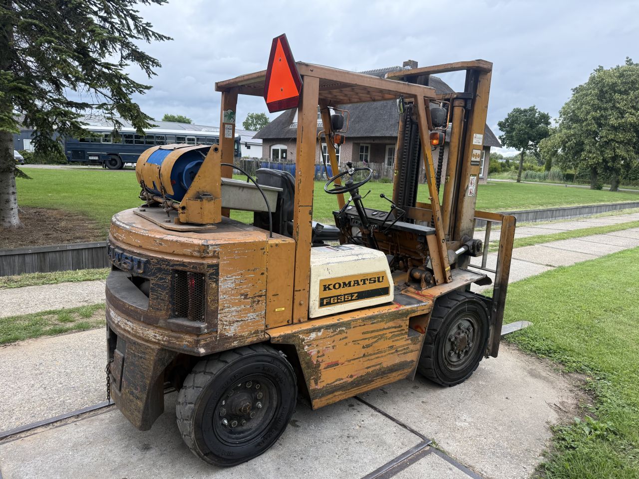 Komatsu 3.5 tonner lpg heftruck - nieuwe keuring