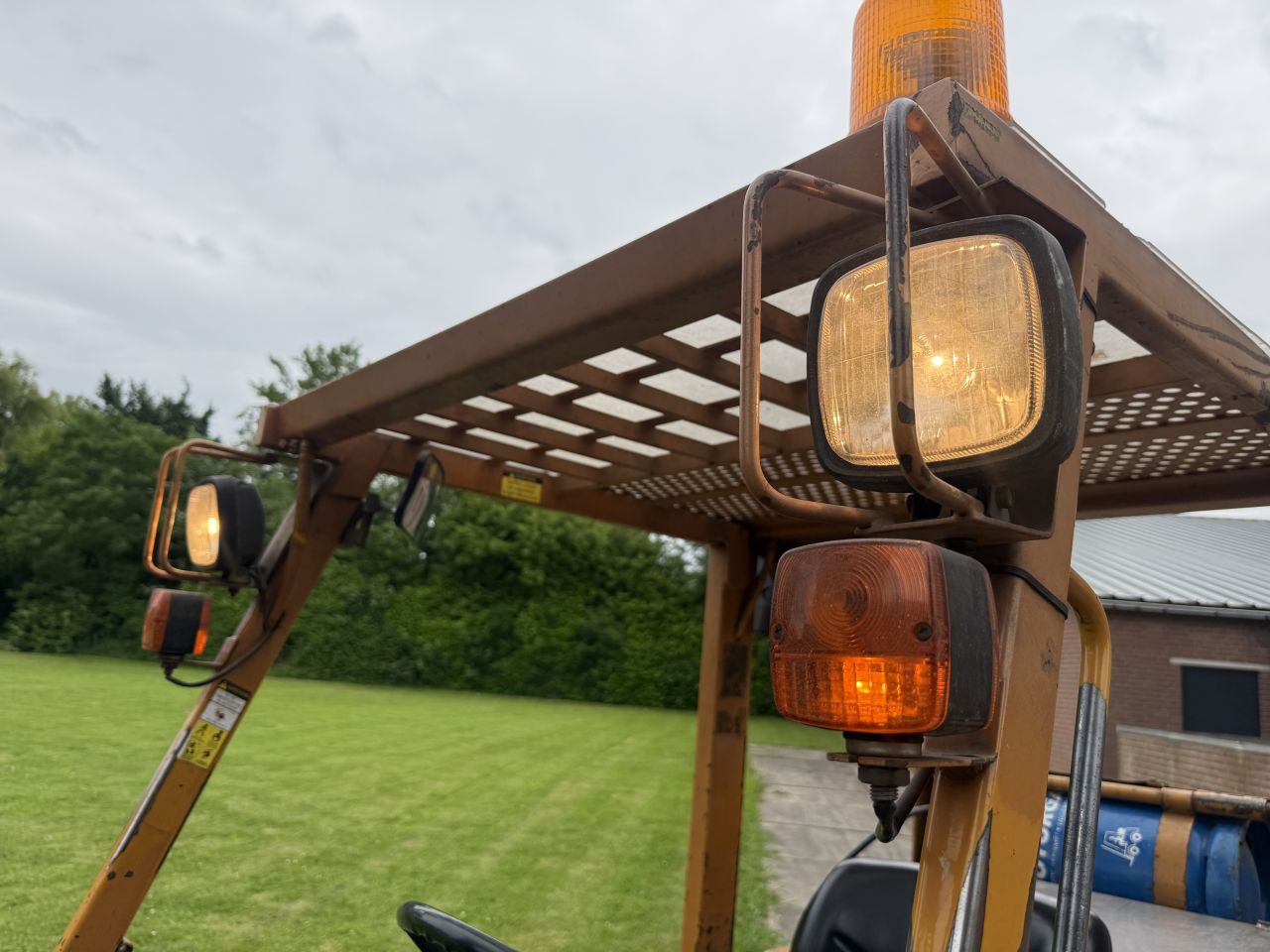 Komatsu 3.5 tonner lpg heftruck - nieuwe keuring