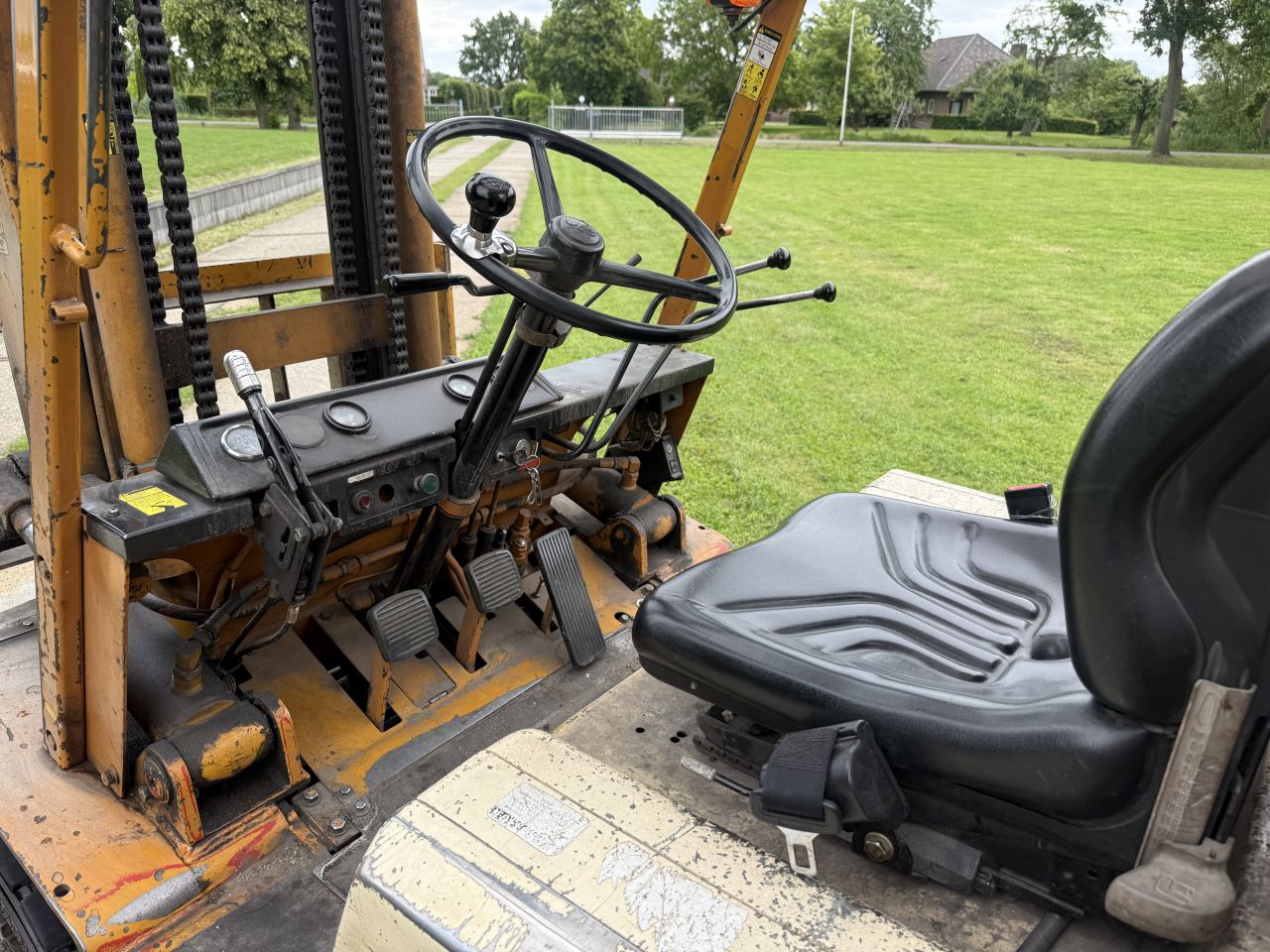 Komatsu 3.5 tonner lpg heftruck - nieuwe keuring