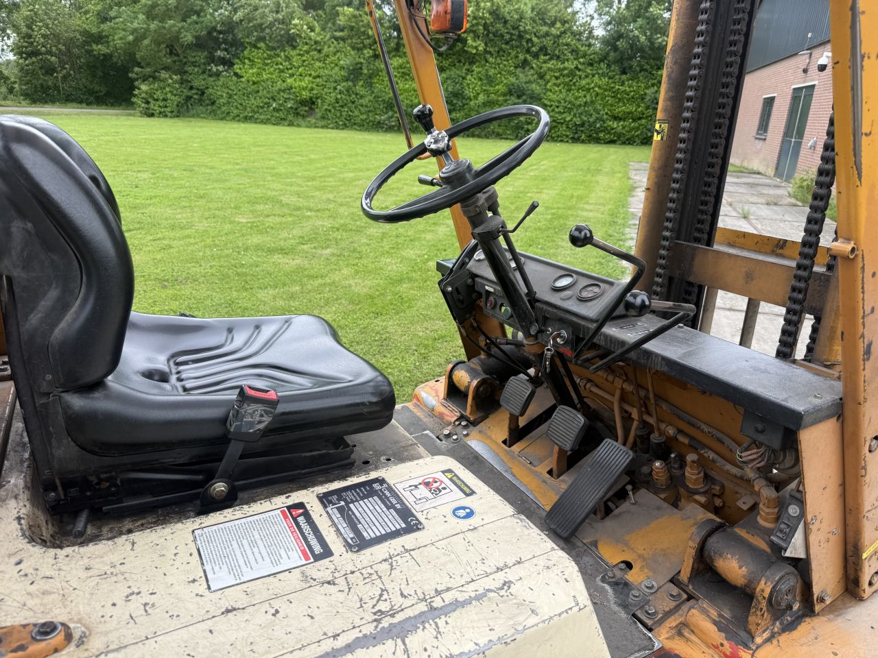 Komatsu 3.5 tonner lpg heftruck - nieuwe keuring