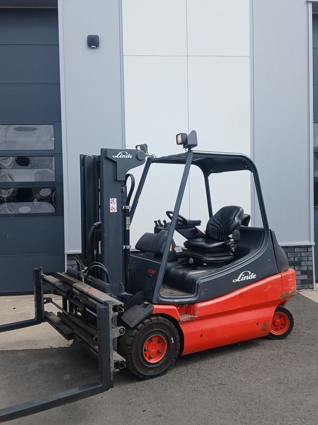 Linde E30/02