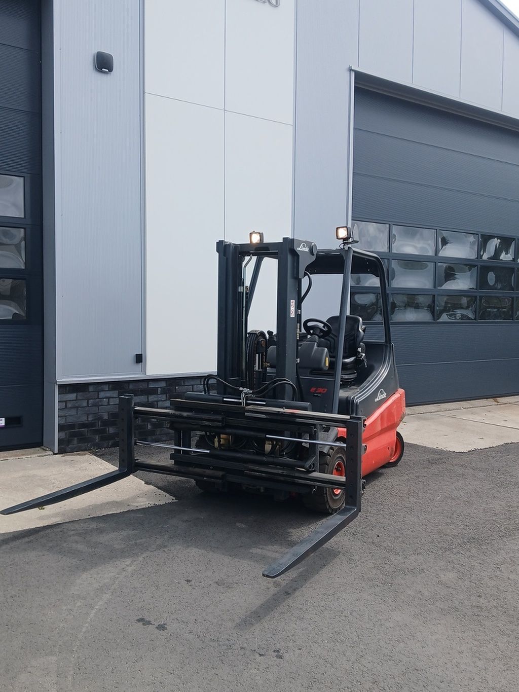 Linde E30/02
