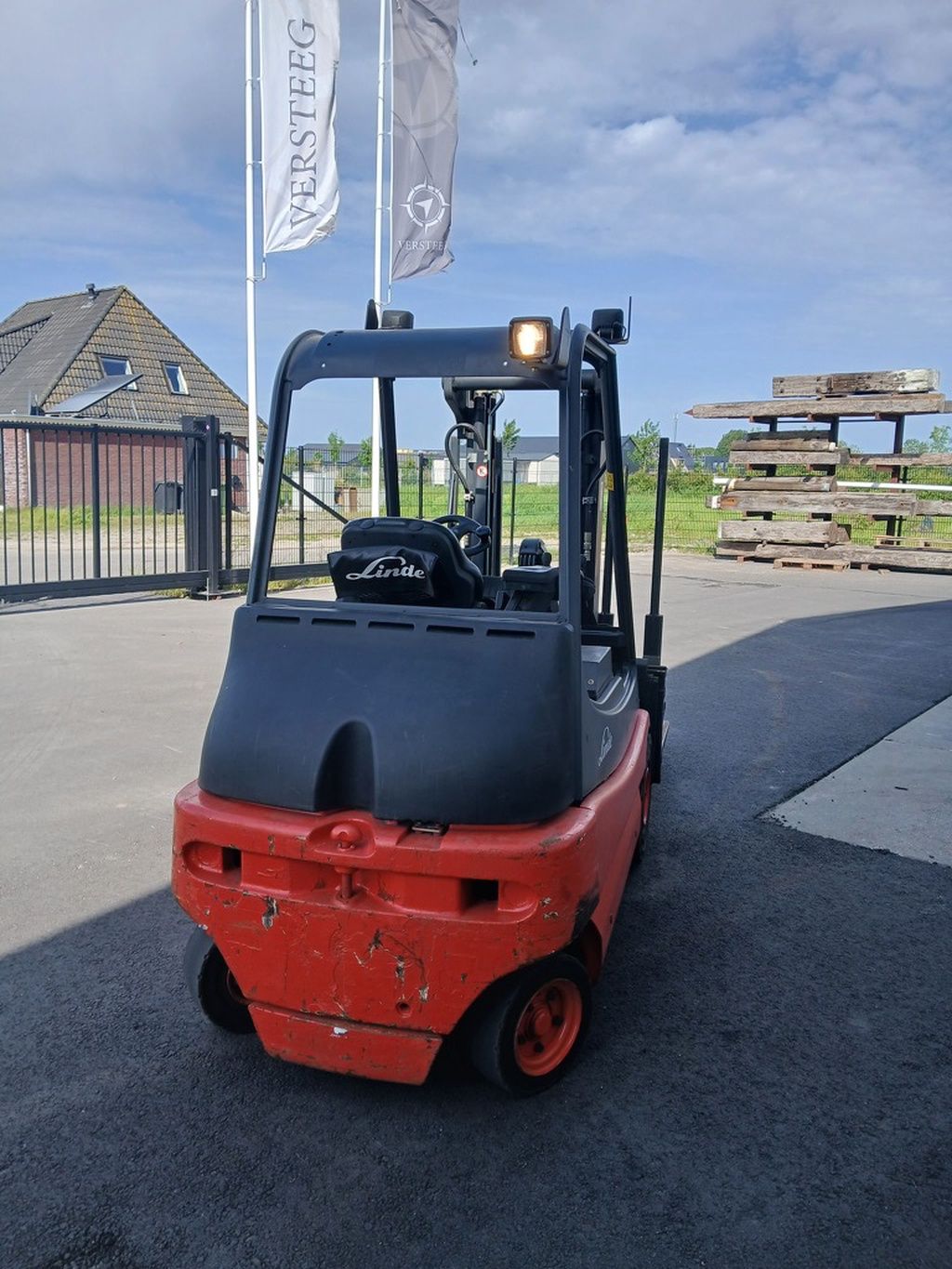 Linde E30/02
