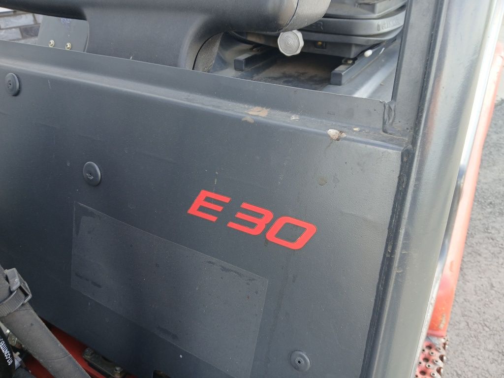 Linde E30/02