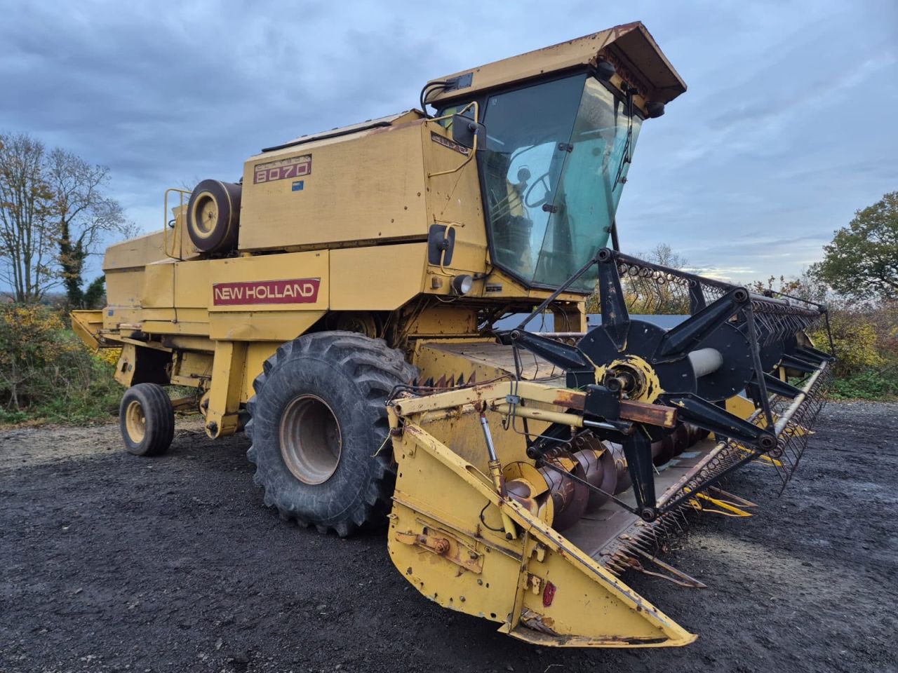 Gezocht new holland 8070 8060 8080 maaidorser