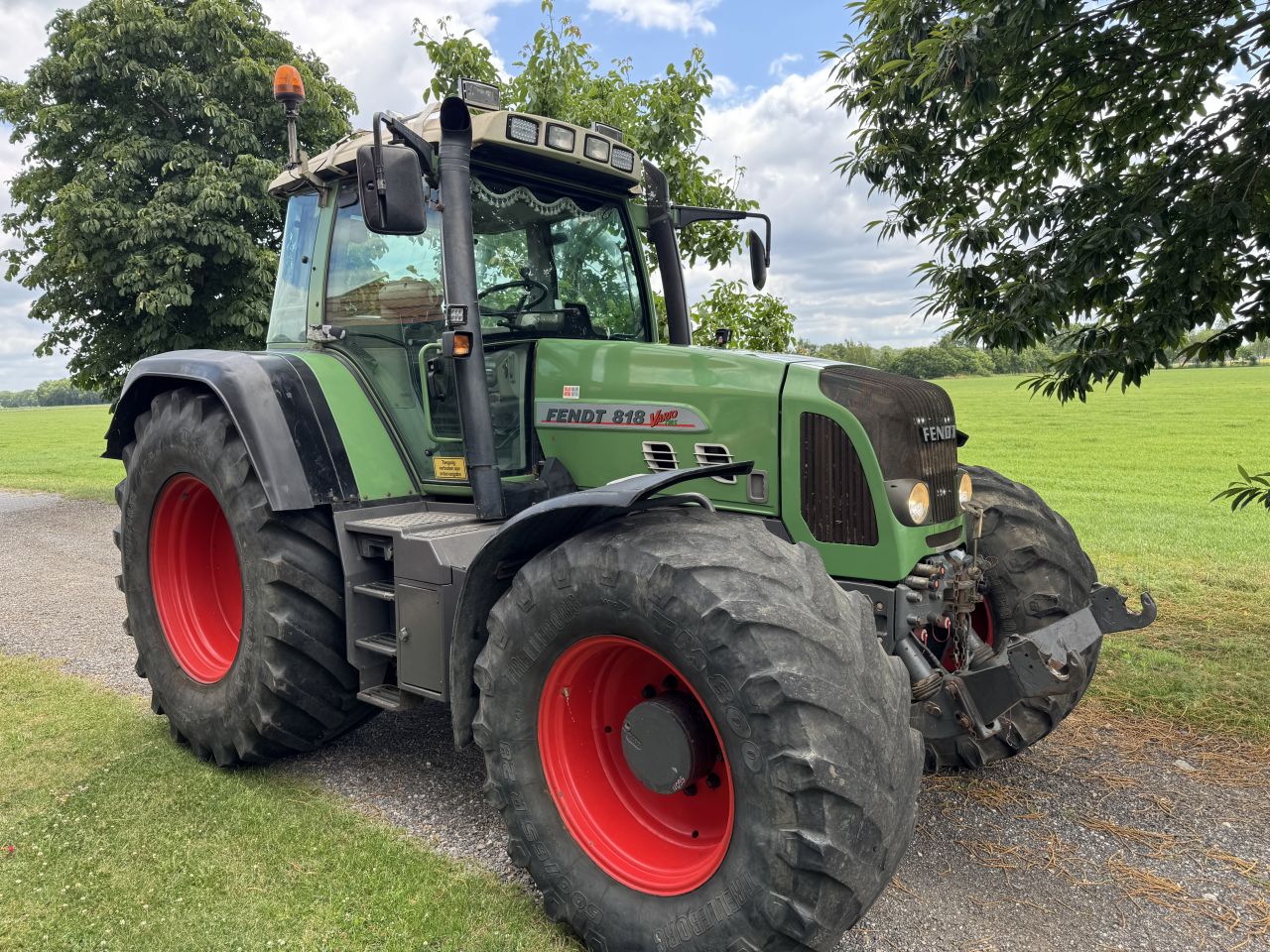 Fendt 818 Vario TMS COM.2