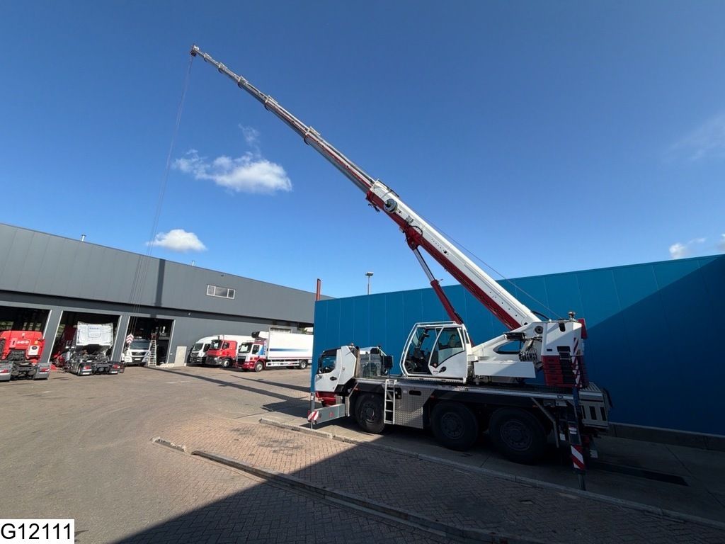 Grove GMK3060L-1 6x6, 60.000 kg, 48 m