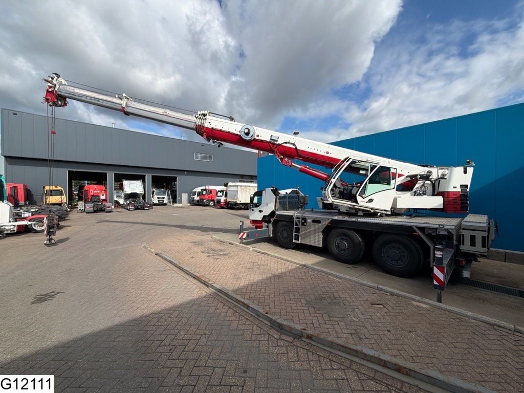 Grove GMK3060L-1 6x6, 60.000 kg, 48 m