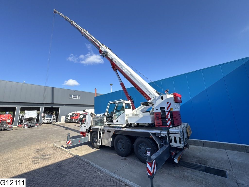 Grove GMK3060L-1 6x6, 60.000 kg, 48 m