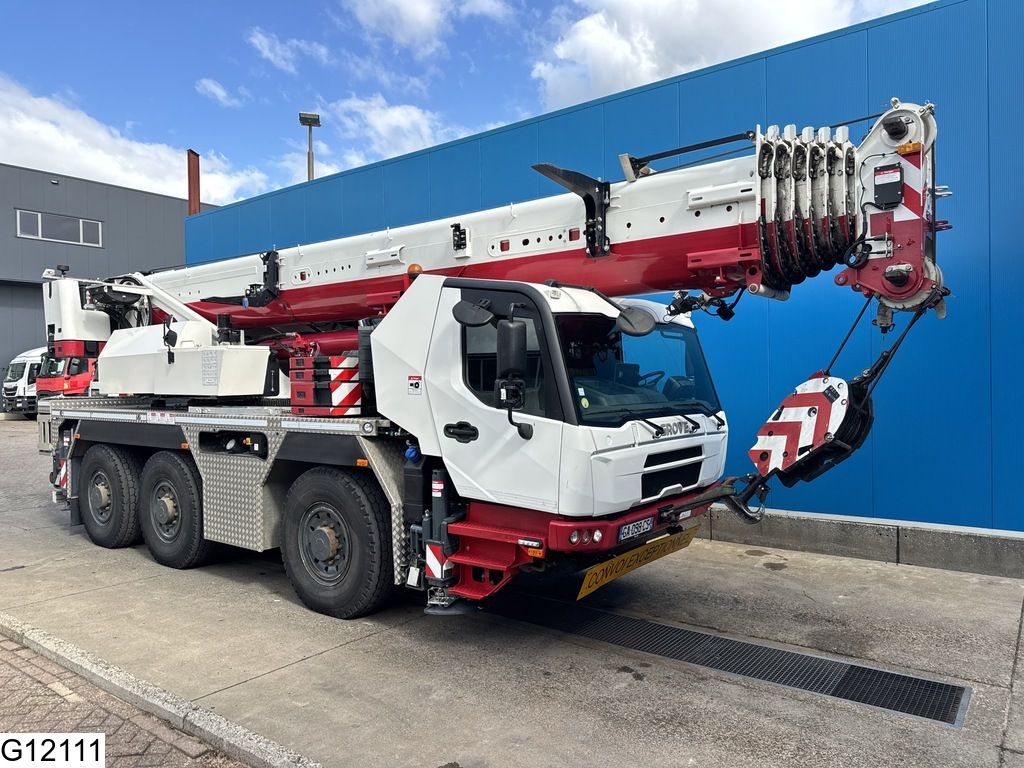 Grove GMK3060L-1 6x6, 60.000 kg, 48 m