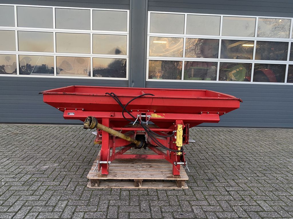 Lely KUNSTMESTSTROOIER MET CENTERMATIC I