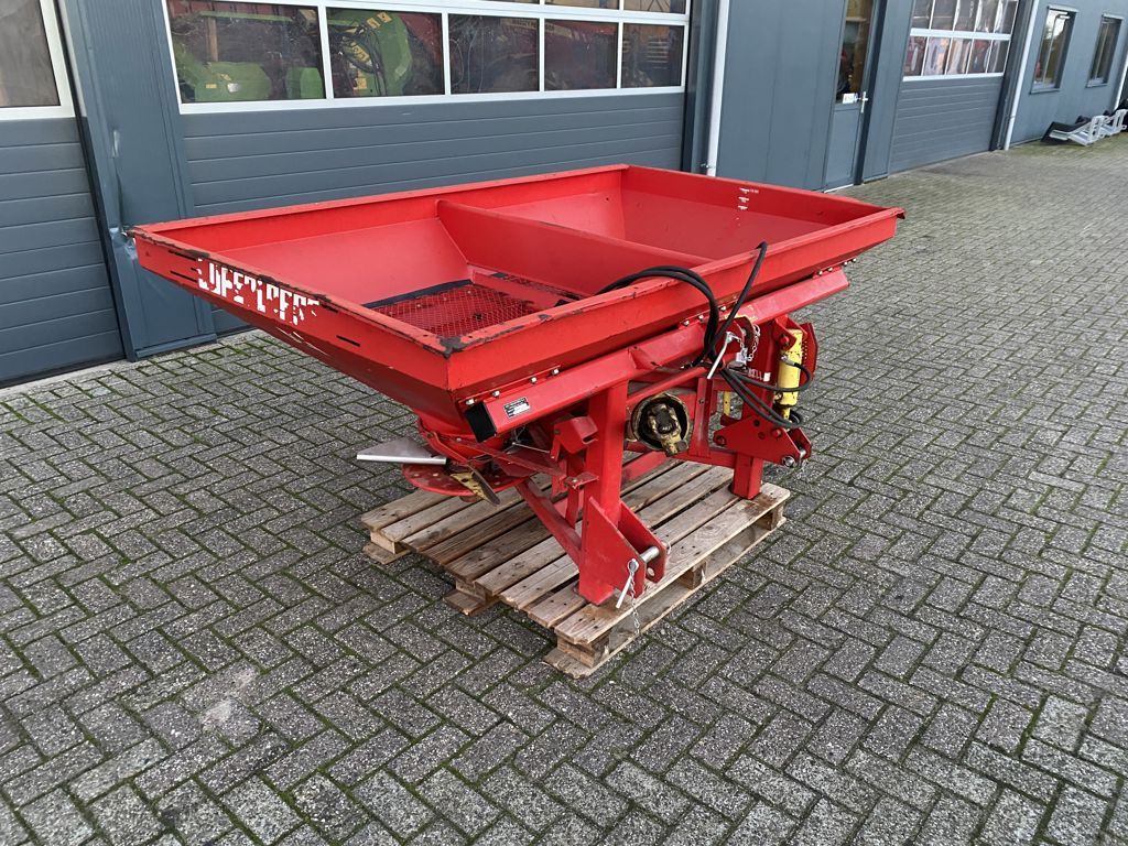 Lely KUNSTMESTSTROOIER MET CENTERMATIC I