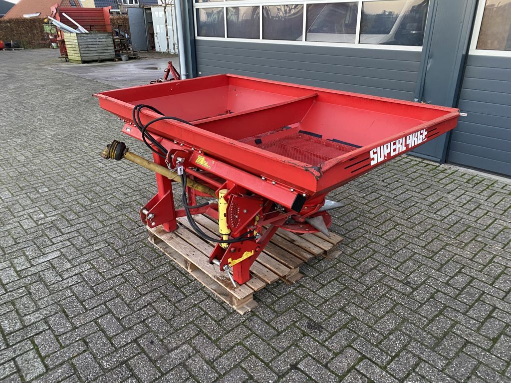 Lely KUNSTMESTSTROOIER MET CENTERMATIC I