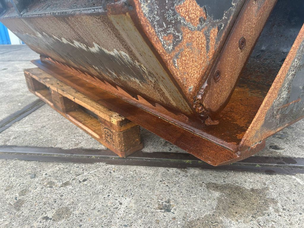 VTM Kuilhapper met manitou aansluiting