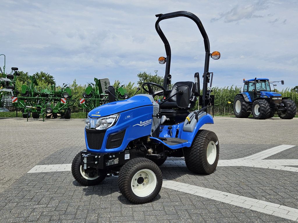 New Holland Boomer 25 Compact